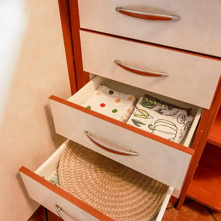 Apartma Dvor Milena * 보베츠