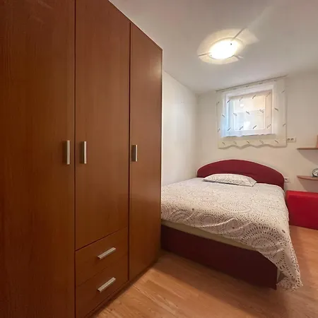 Apartma Dvor Milena