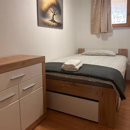 アパート Apartma Dvor Milena