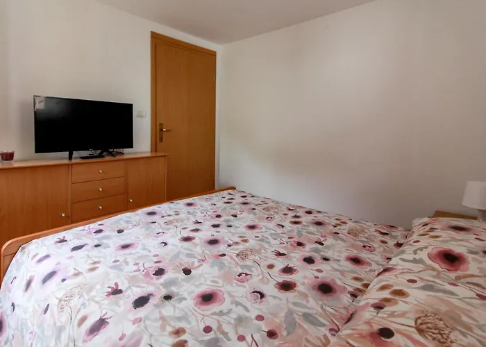 דירה Apartma Dvor Milena בובק