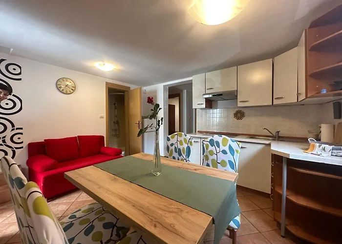 דירה Apartma Dvor Milena בובק